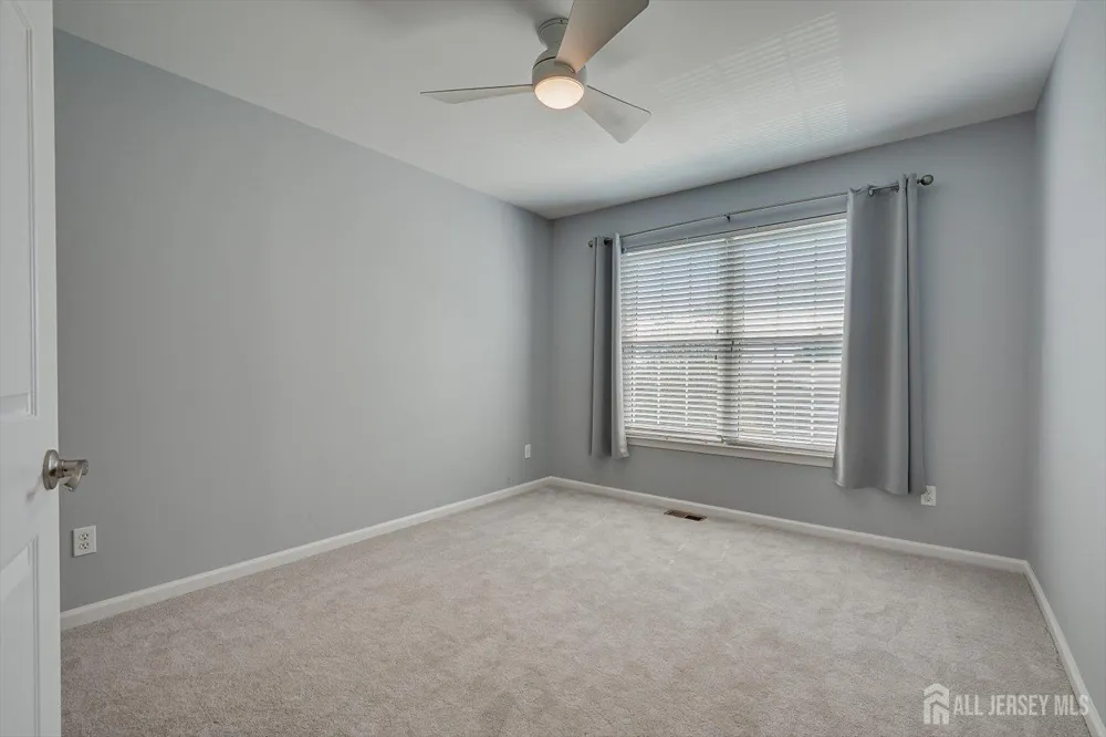 1092 Shadowlawn Drive Green Brook, NJ 08812