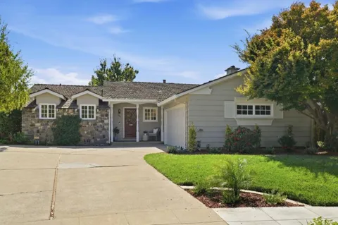 285 Carbonera Avenue