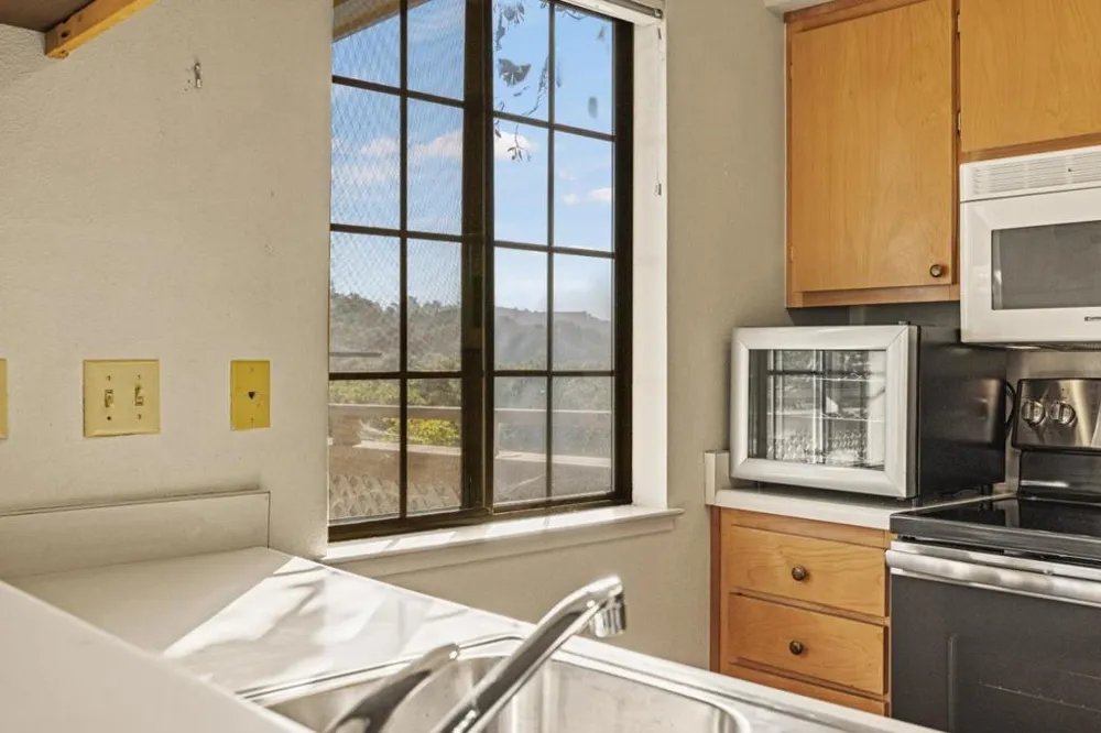 720 Pheasant Ridge Road Del Rey Oaks, CA 93940