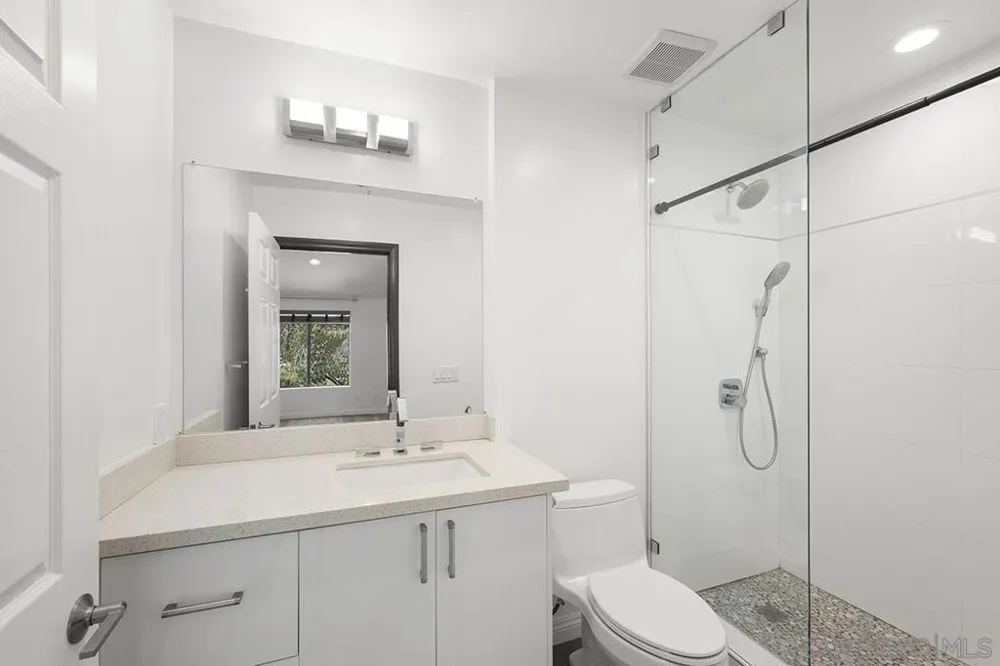 6186 Agee Street #264 San Diego, CA 92122