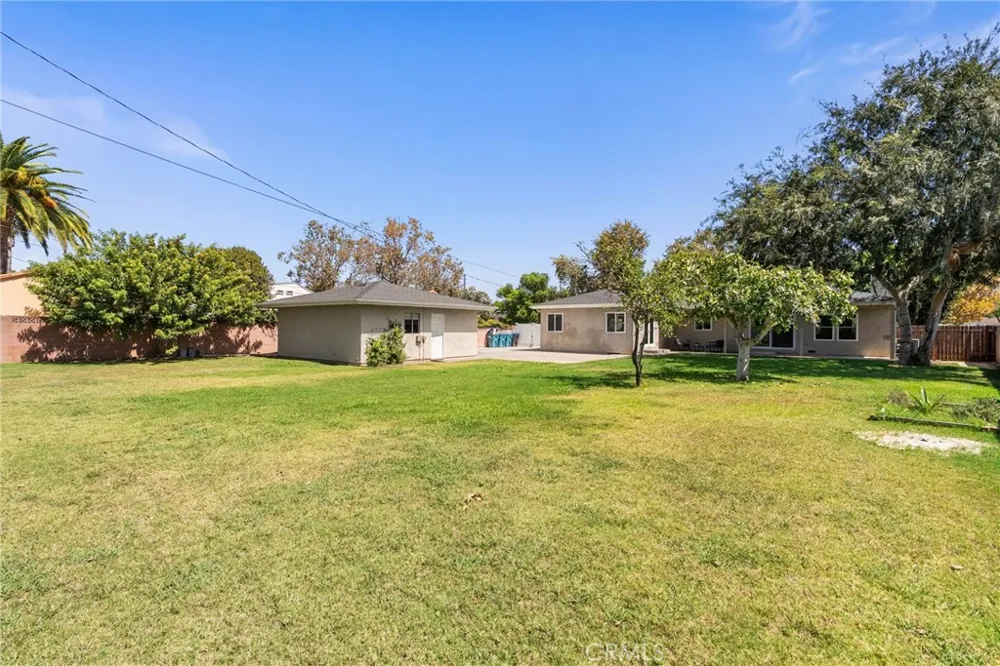 14701 Stratton Santa Ana, CA 92705