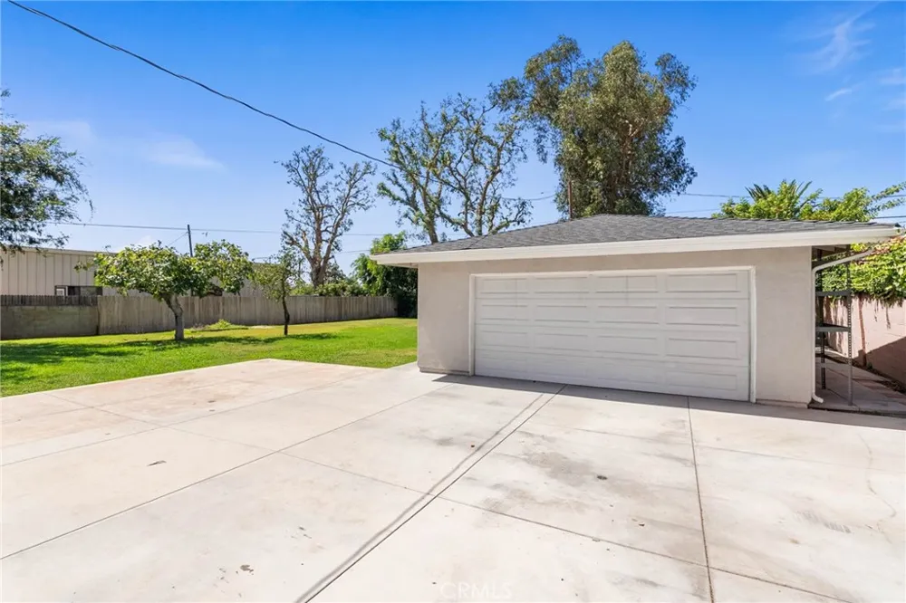 14701 Stratton Santa Ana, CA 92705