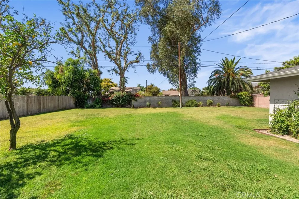 14701 Stratton Santa Ana, CA 92705
