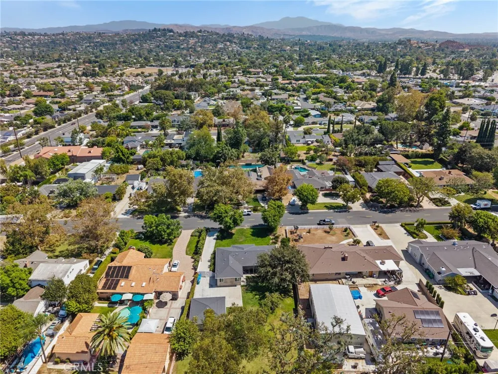 14701 Stratton Santa Ana, CA 92705