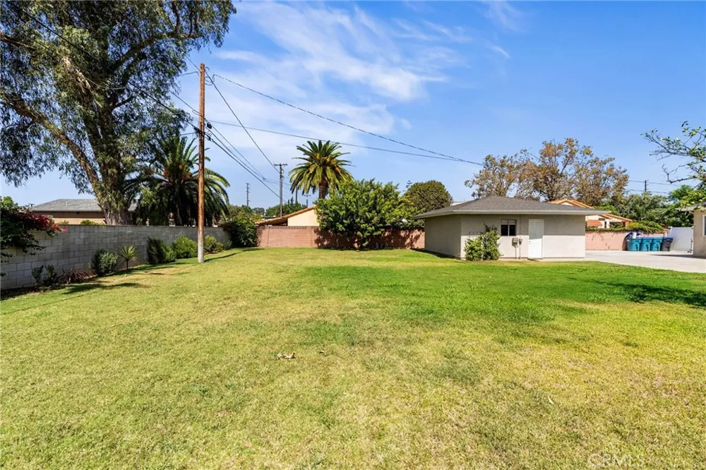 14701 Stratton Santa Ana, CA 92705