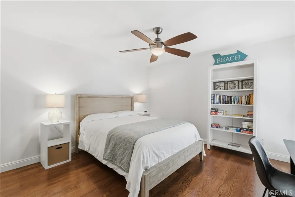 320 Hermosa #101 Hermosa Beach, CA 90254