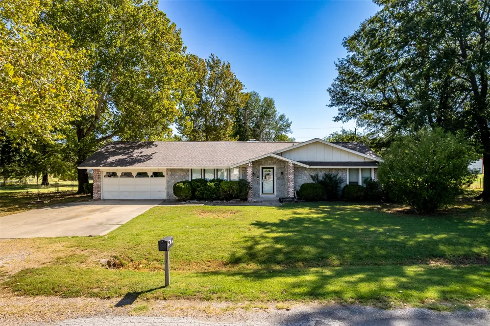 7585 143rd EastAvenue Owasso, OK 74055