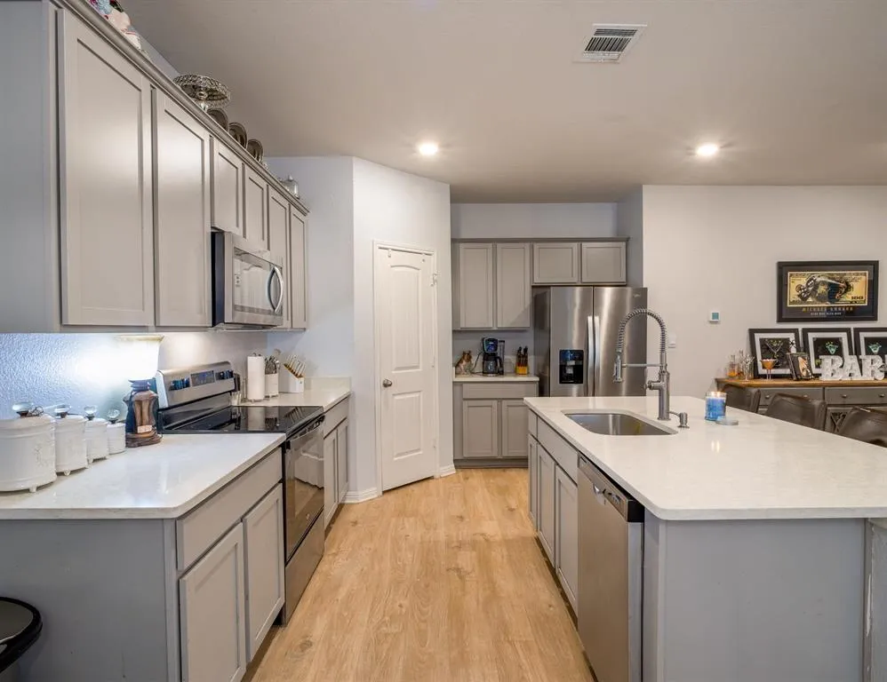 181 Standing Rock Lane Marble Falls, TX 78654