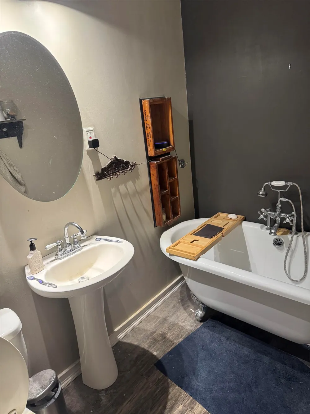 7328 Wild Valley Drive Dallas, TX 75231