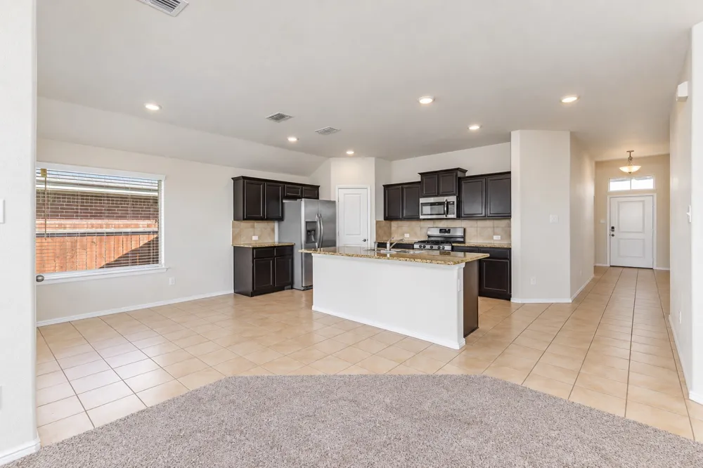 2208 Sadlers Creek Lane Fort Worth, TX 76108
