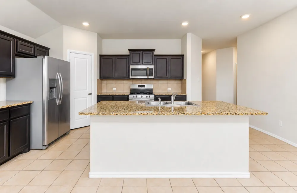 2208 Sadlers Creek Lane Fort Worth, TX 76108