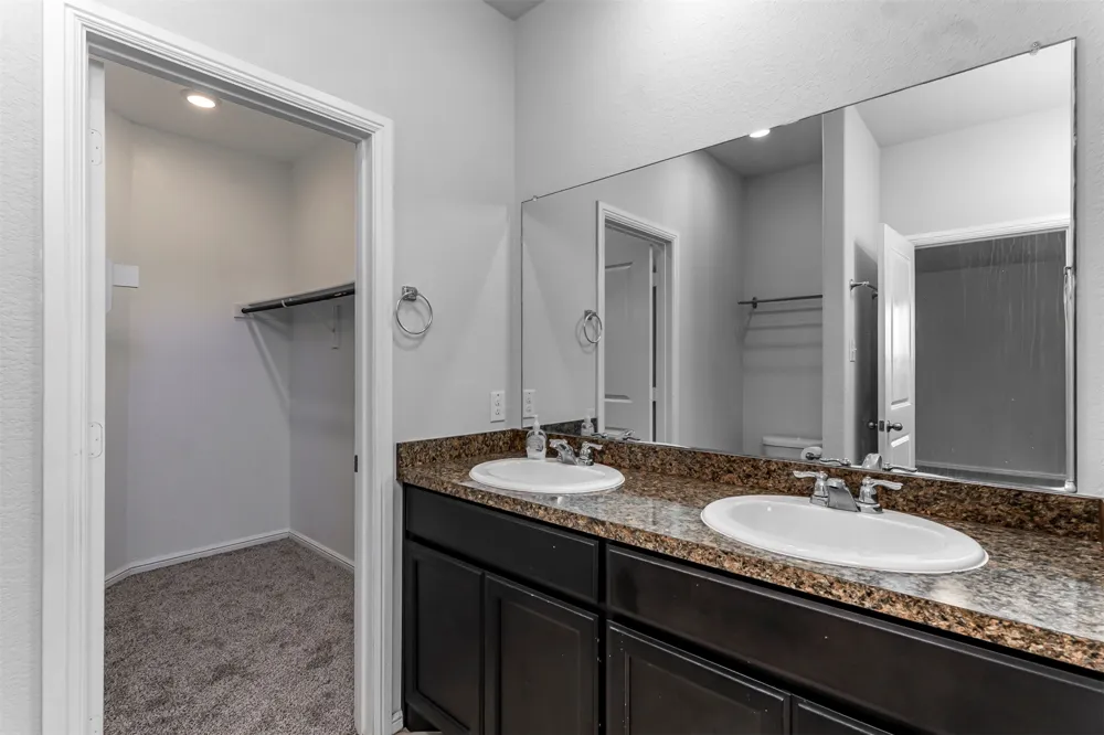 2208 Sadlers Creek Lane Fort Worth, TX 76108