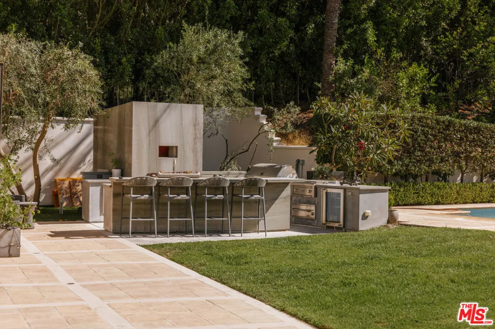 2481 Summitridge Drive Beverly Hills, CA 90210