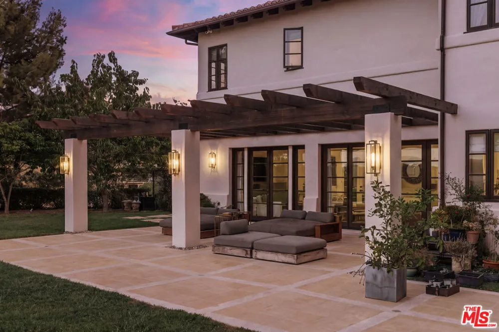 2481 Summitridge Drive Beverly Hills, CA 90210