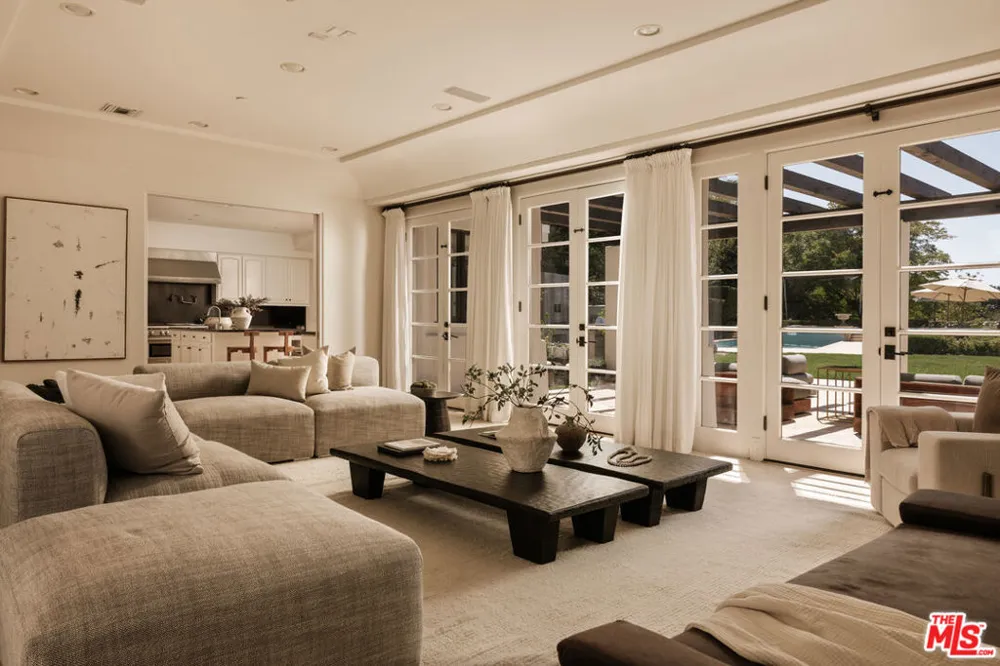 2481 Summitridge Drive Beverly Hills, CA 90210