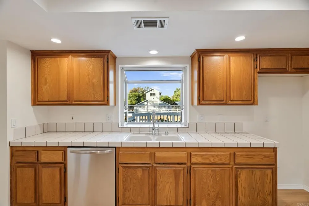4126 Crestview Drive Lake Elsinore, CA 92530
