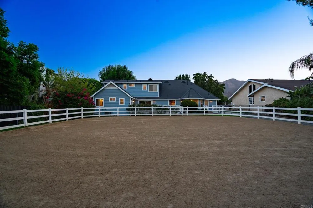 4126 Crestview Drive Lake Elsinore, CA 92530