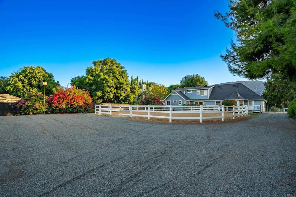 4126 Crestview Drive Lake Elsinore, CA 92530