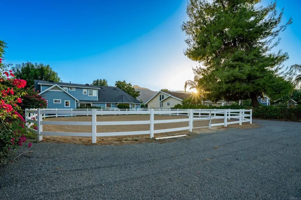 4126 Crestview Drive Lake Elsinore, CA 92530