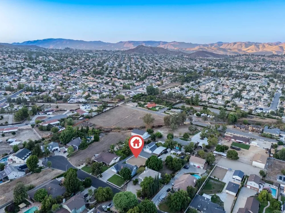4126 Crestview Drive Lake Elsinore, CA 92530