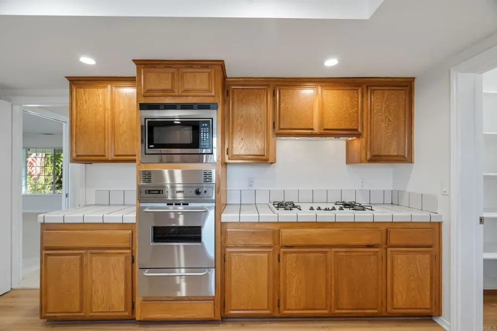 4126 Crestview Drive Lake Elsinore, CA 92530