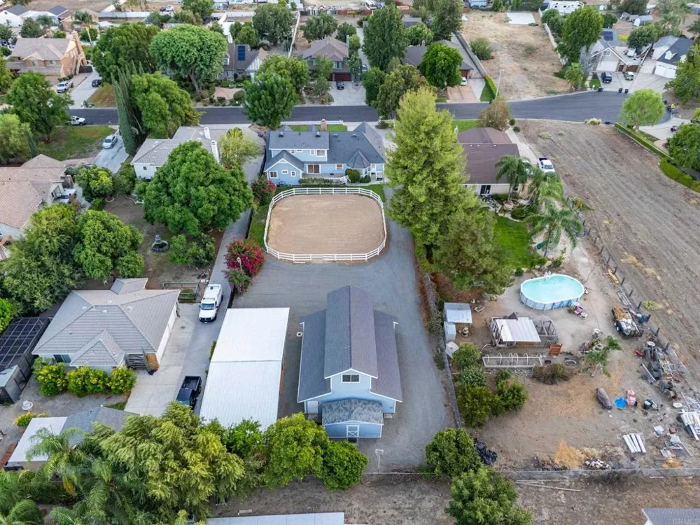 4126 Crestview Drive Lake Elsinore, CA 92530