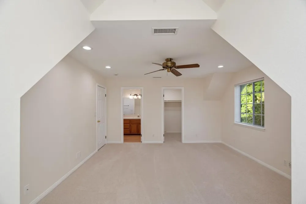 4126 Crestview Drive Lake Elsinore, CA 92530
