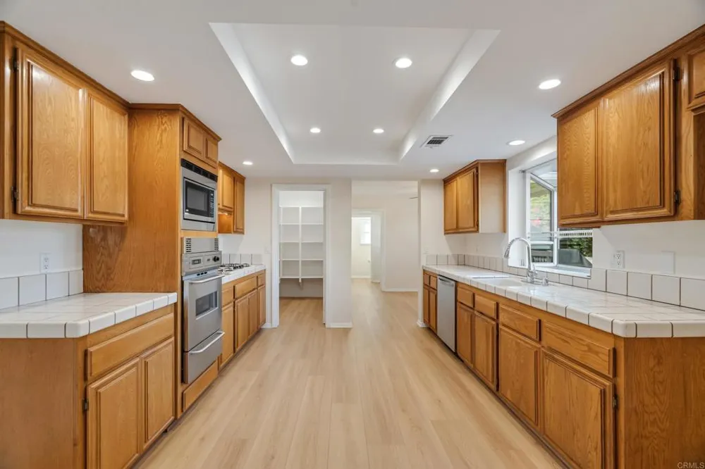 4126 Crestview Drive Lake Elsinore, CA 92530