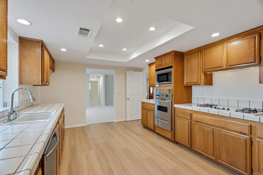 4126 Crestview Drive Lake Elsinore, CA 92530