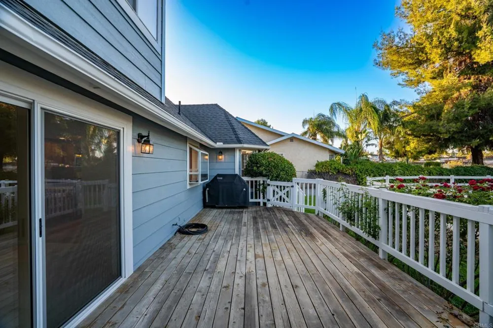 4126 Crestview Drive Lake Elsinore, CA 92530