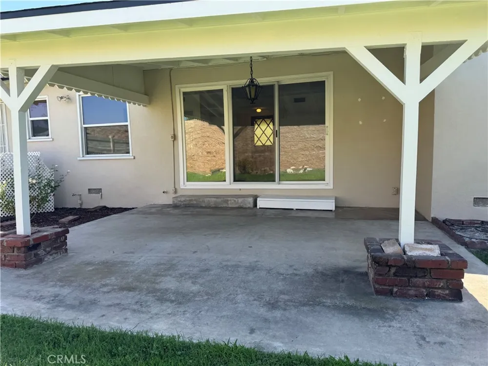 933 W Autumn Drive Anaheim, CA 92805