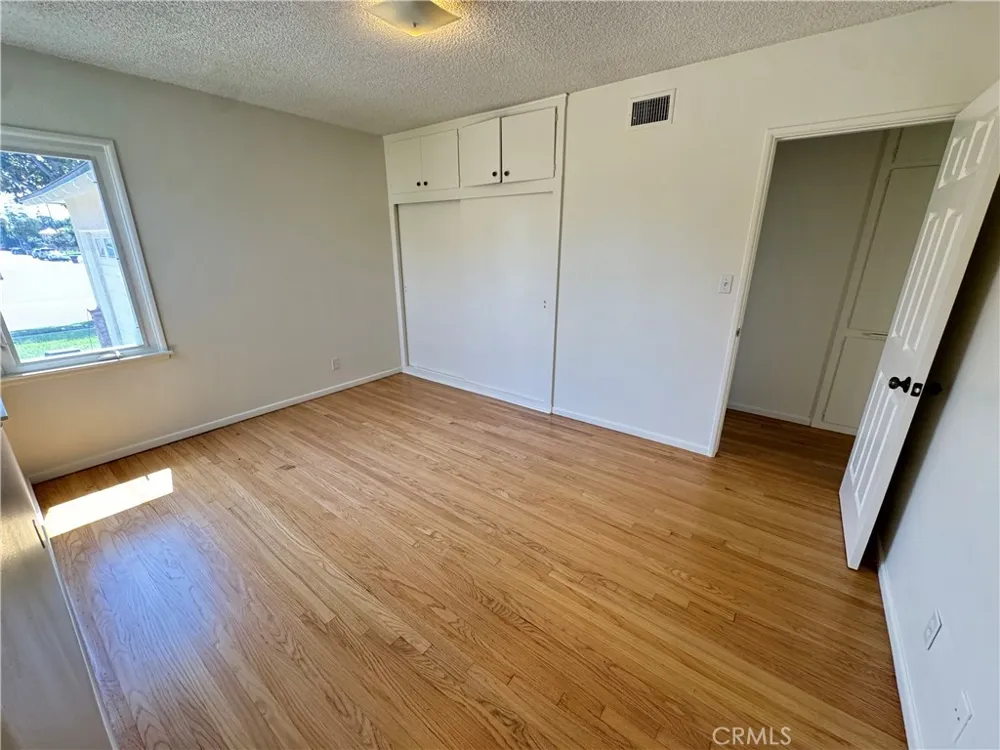 933 W Autumn Drive Anaheim, CA 92805