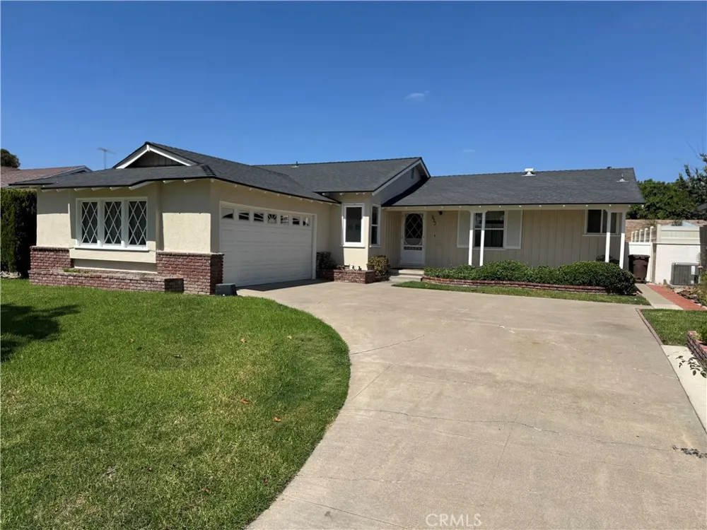 933 W Autumn Drive Anaheim, CA 92805