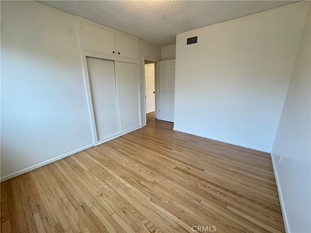 933 W Autumn Drive Anaheim, CA 92805