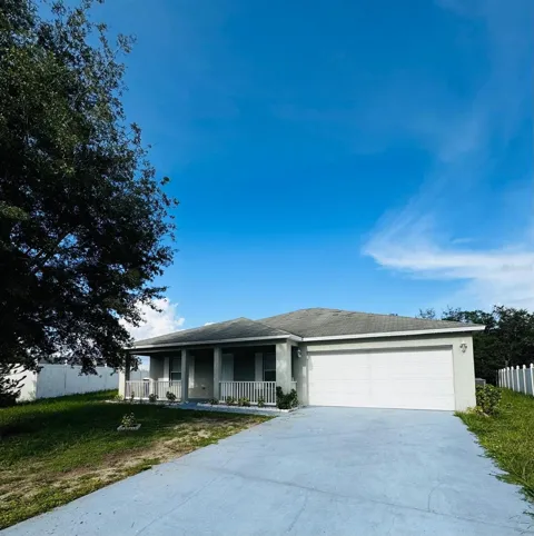 209 KINGFISH WAY