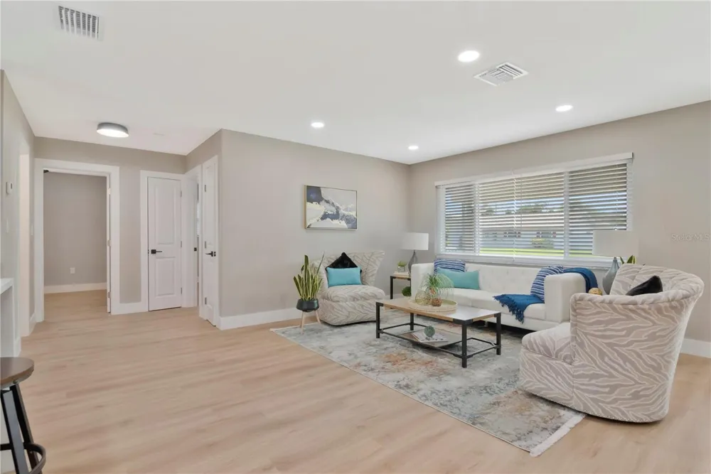 2587 60TH AVENUE S St Petersburg, FL 33712