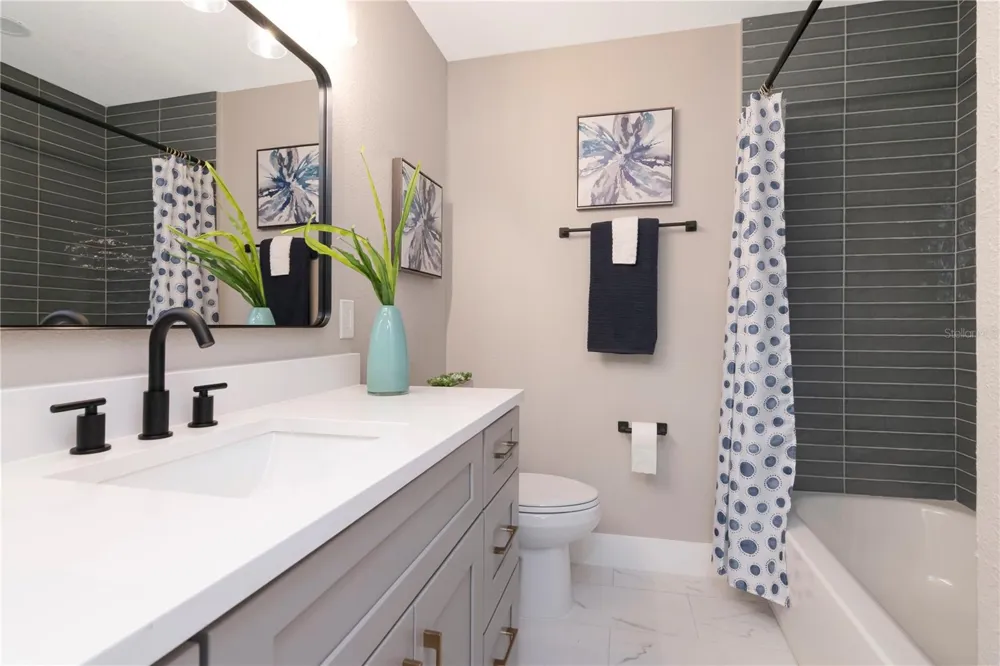 2587 60TH AVENUE S St Petersburg, FL 33712