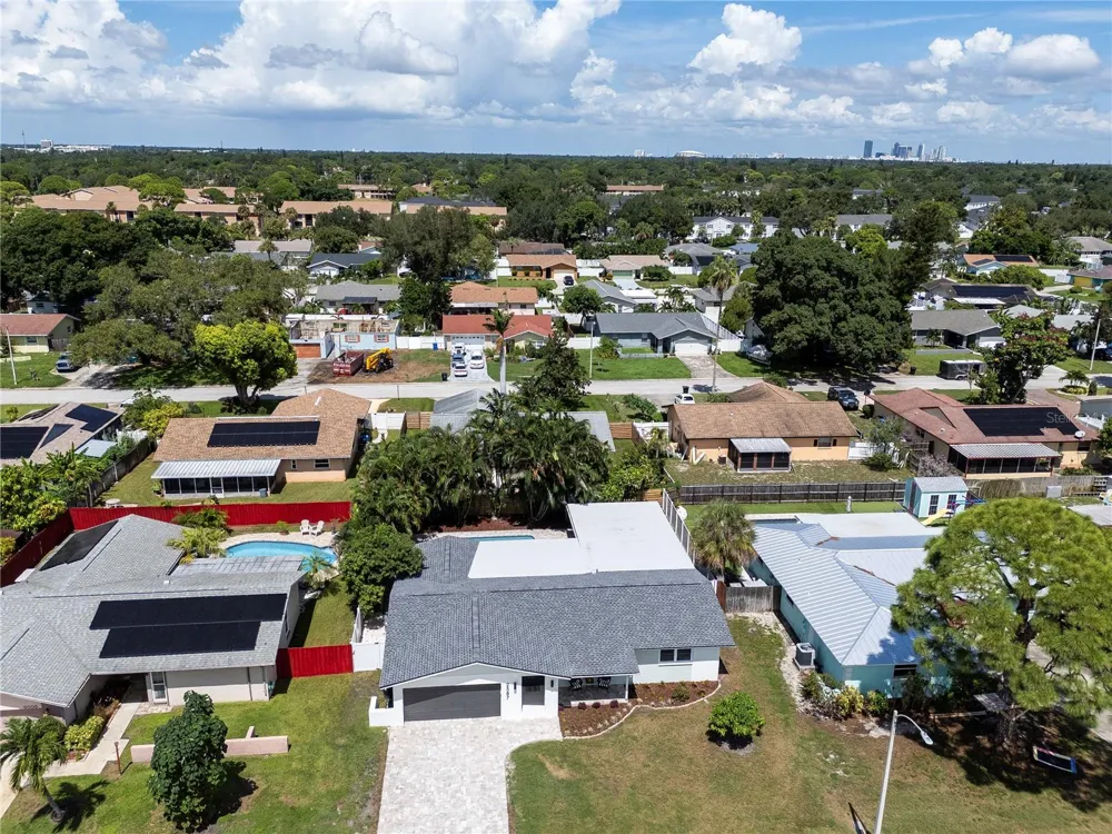 2587 60TH AVENUE S St Petersburg, FL 33712