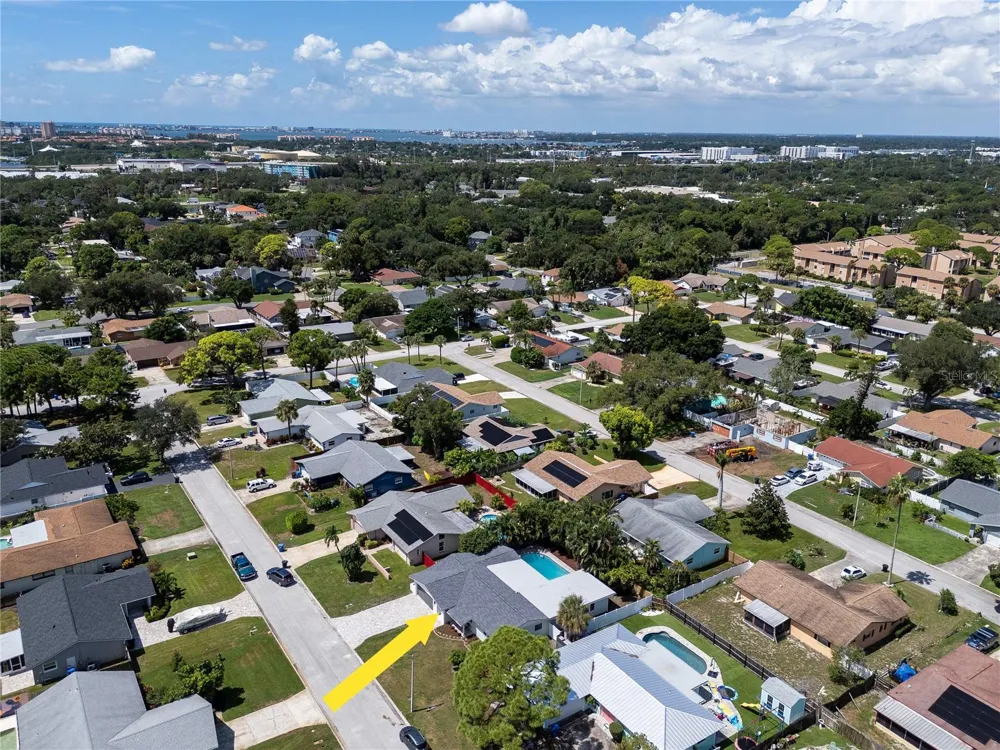 2587 60TH AVENUE S St Petersburg, FL 33712
