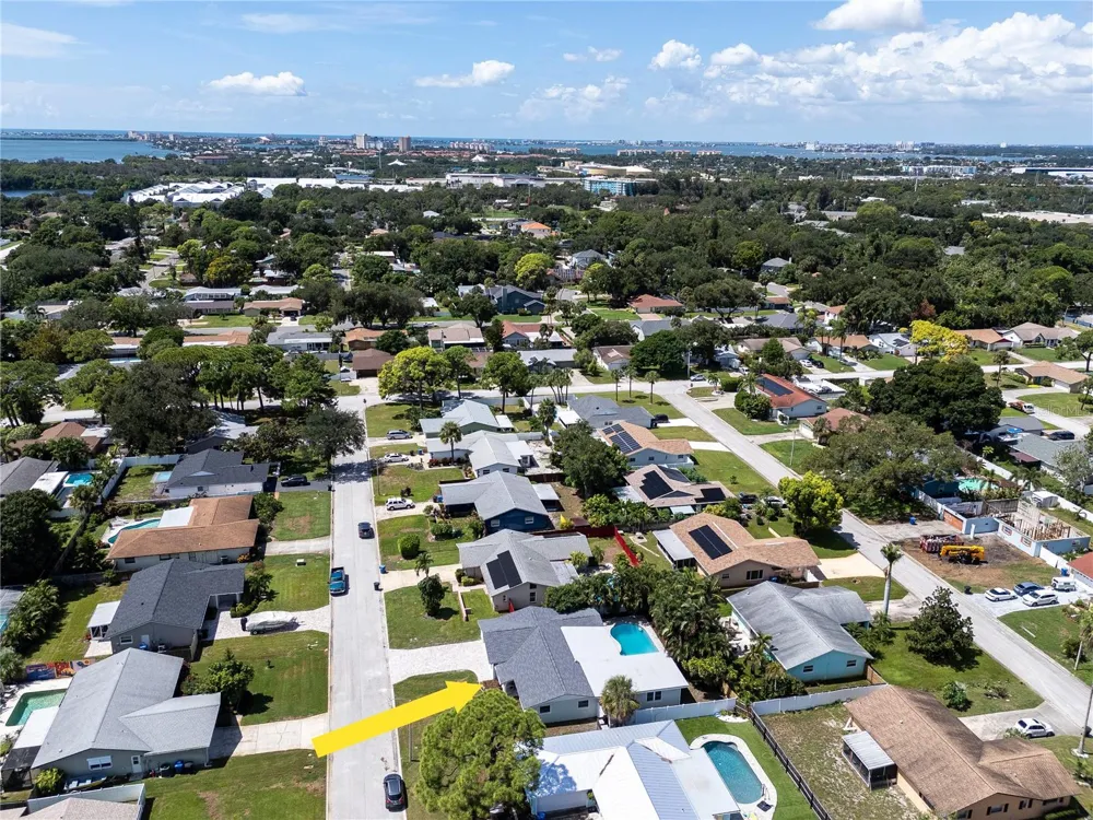 2587 60TH AVENUE S St Petersburg, FL 33712