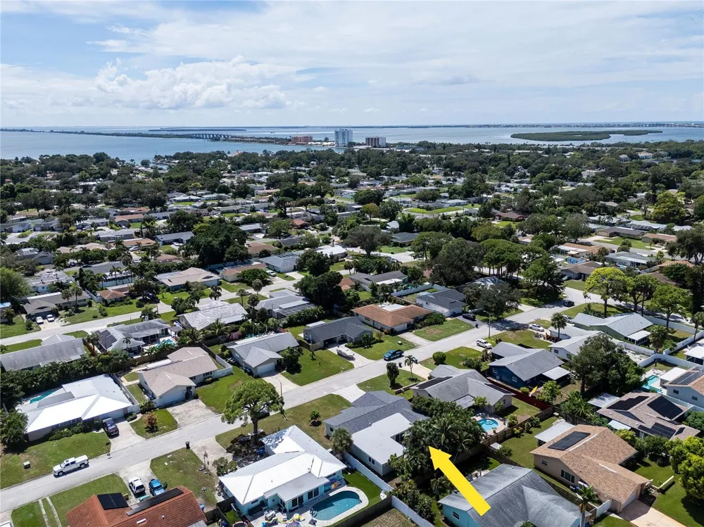 2587 60TH AVENUE S St Petersburg, FL 33712