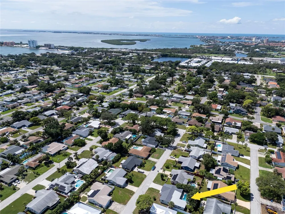 2587 60TH AVENUE S St Petersburg, FL 33712