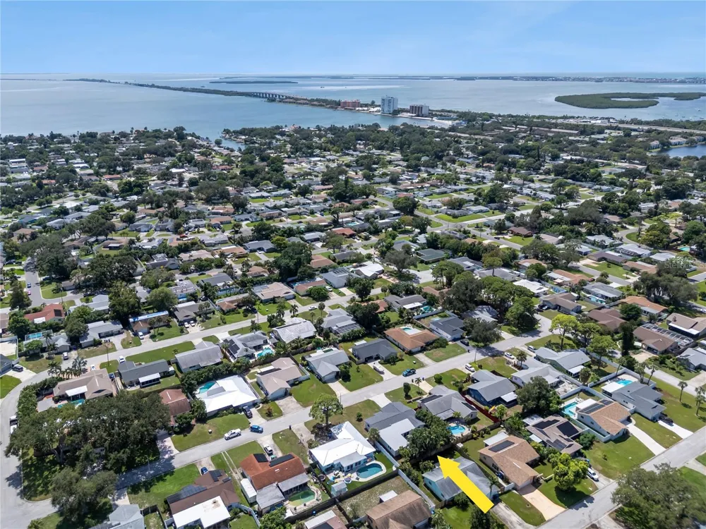 2587 60TH AVENUE S St Petersburg, FL 33712