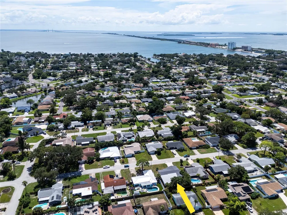 2587 60TH AVENUE S St Petersburg, FL 33712