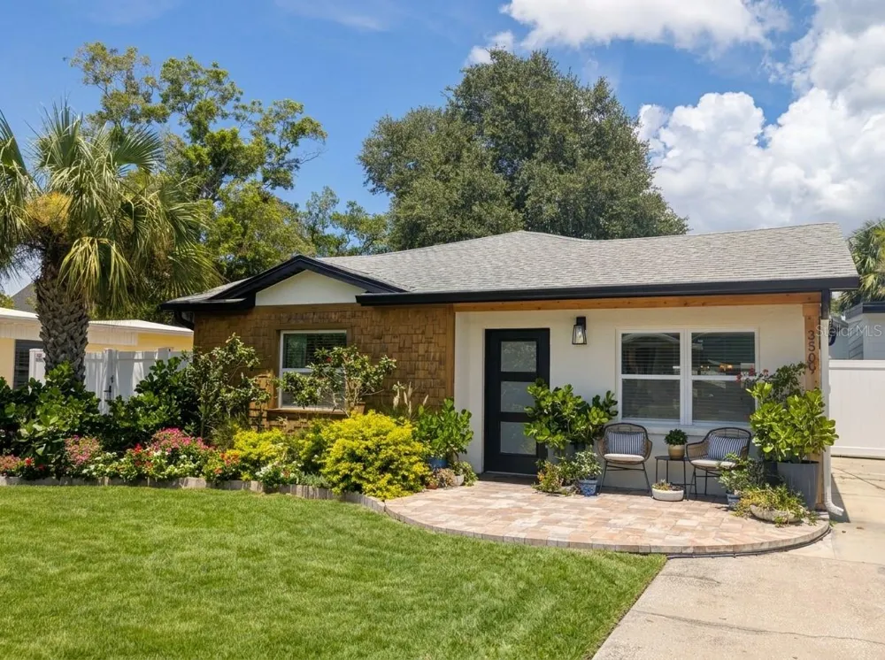 3509 W ROGERS AVENUE Tampa, FL 33611