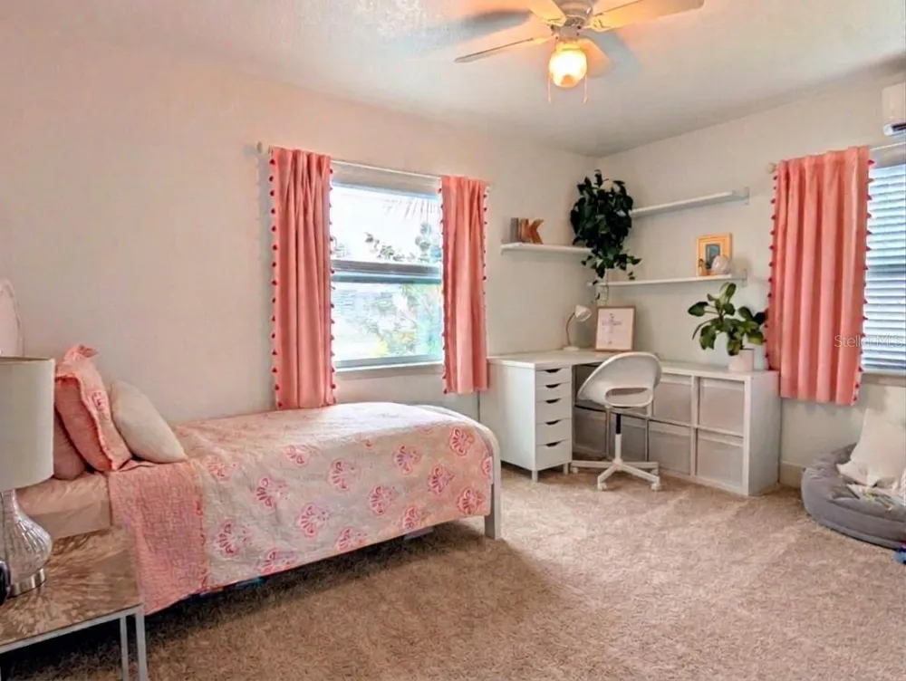 3509 W ROGERS AVENUE Tampa, FL 33611