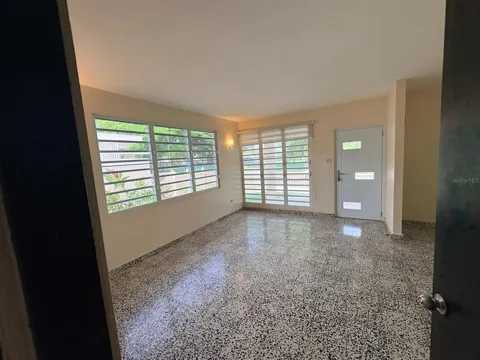 URB. SAN IGNACIO SAN COSME #1696