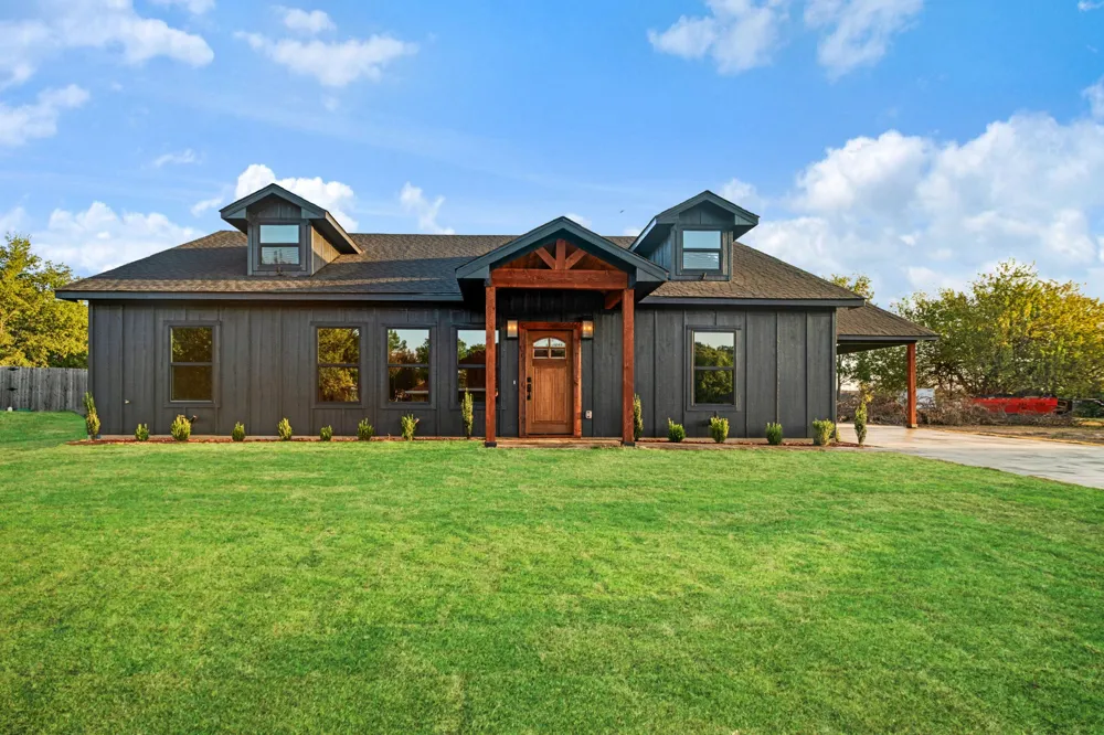 175 Helena Drive Powderly, TX 75477