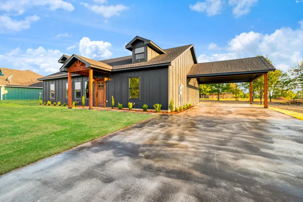 175 Helena Drive Powderly, TX 75477