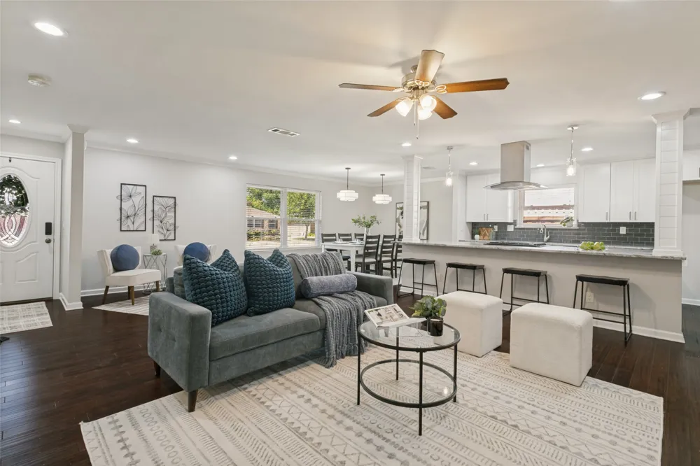 1728 Mapleton Drive Dallas, TX 75228